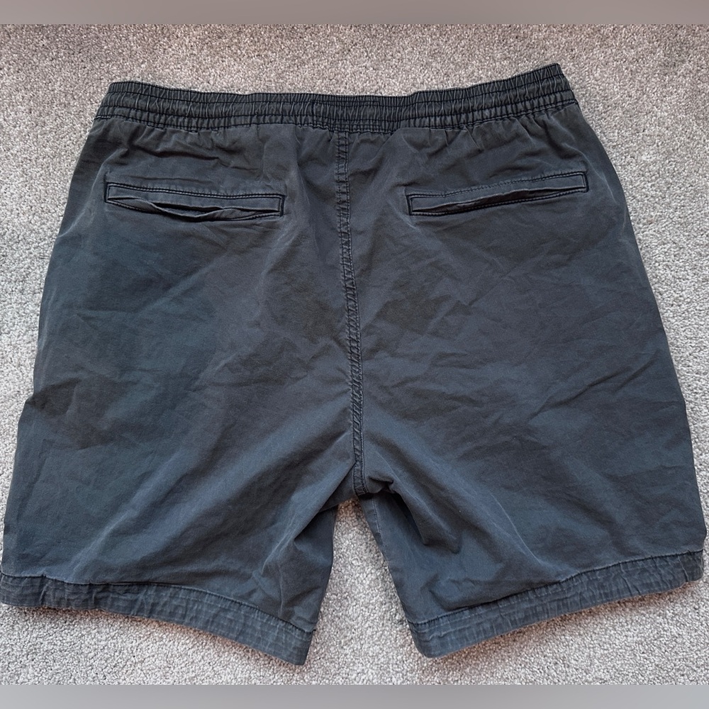 Like New Abercrombie & Fitch Men's Stretch Faded Navy Chino Pull-On Shorts, L - Picture 2 of 3